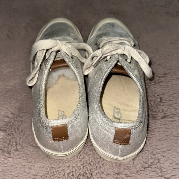 UGG Girls Kids Mikki Sterling Metallic Silver Low Top Sneakers youth Size 5 - Picture 3 of 6